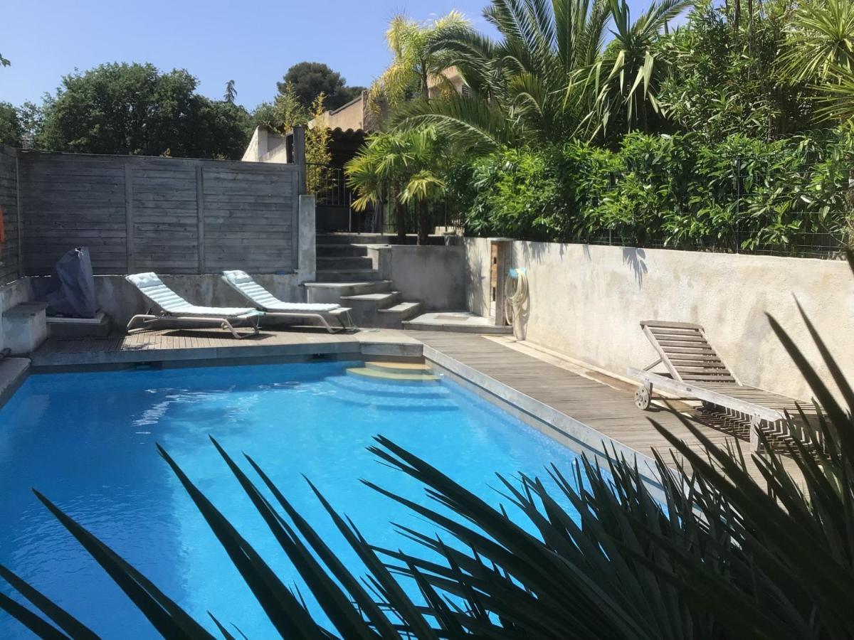 2 Pieces Rez-De-Jardin Dans Maison Avec Piscine Villeneuve-Loubet Dış mekan fotoğraf