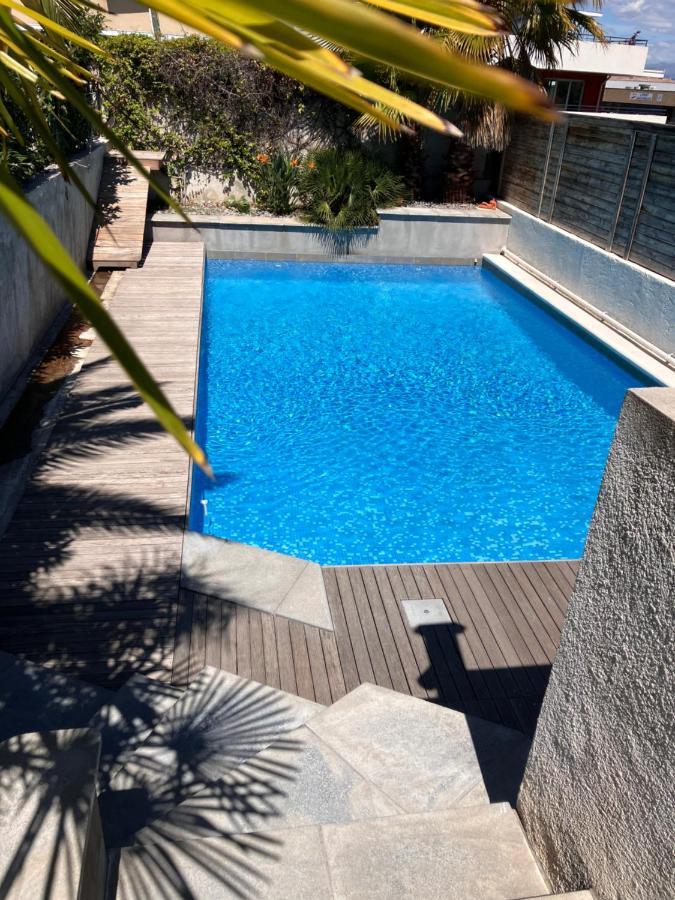 2 Pieces Rez-De-Jardin Dans Maison Avec Piscine Villeneuve-Loubet Dış mekan fotoğraf