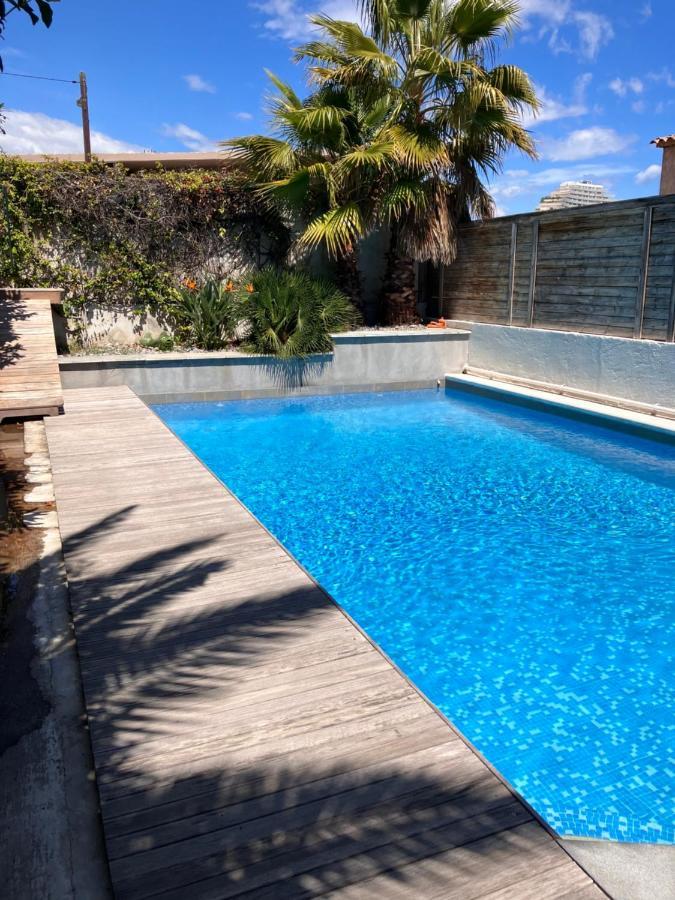2 Pieces Rez-De-Jardin Dans Maison Avec Piscine Villeneuve-Loubet Dış mekan fotoğraf